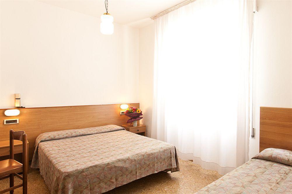 Hotel Manzoni Τζεσόλο Λίντο Εξωτερικό φωτογραφία