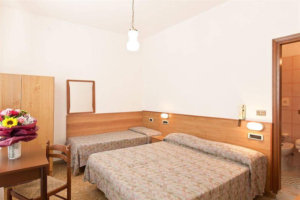 Hotel Manzoni Τζεσόλο Λίντο Εξωτερικό φωτογραφία